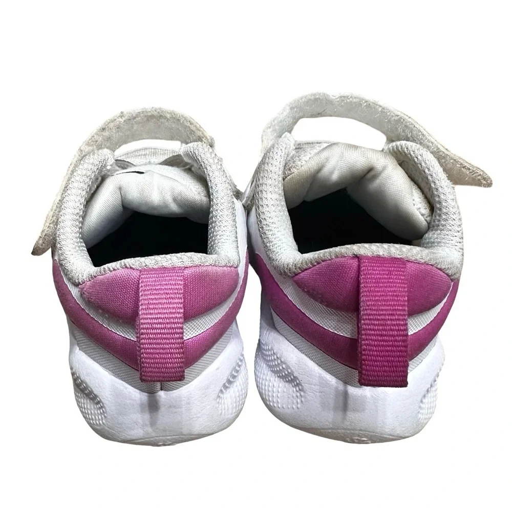 Nike Kids Revolution 7 Pink White Sneakers Size 4C Slip On Comfy Casual Sport